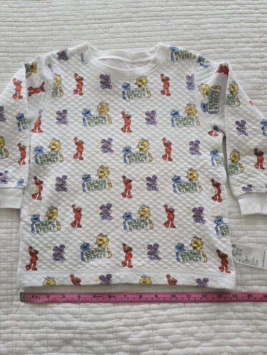 Uniqlo Other - Baby Sesame Street Quilted Uniqlo Pajama TOP - Size 110 / 4T